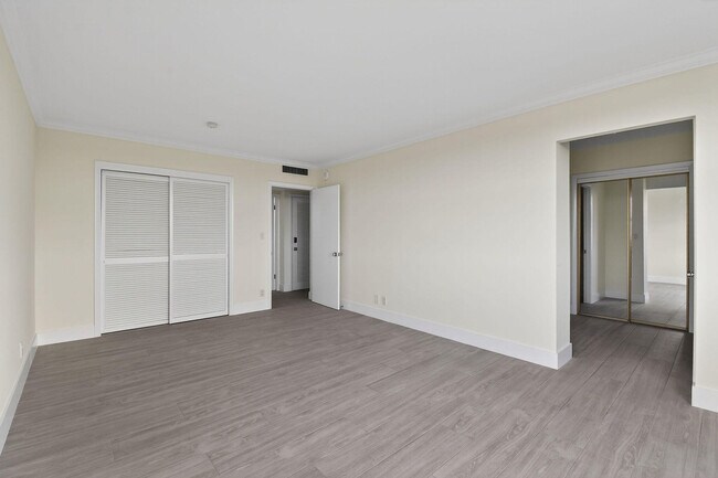 Building Photo - 3800 Washington Rd