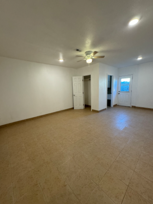 Building Photo - 1450 Whyler Rd