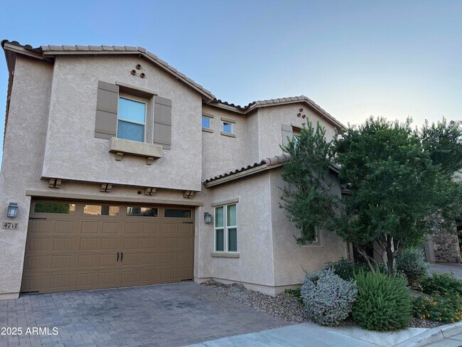 Primary Photo - 4711 E Daley Ln