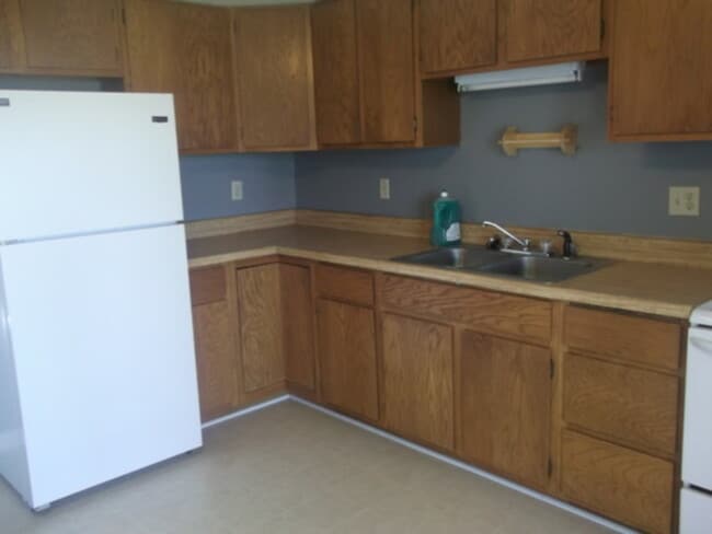 Building Photo - 310 Teel St NE