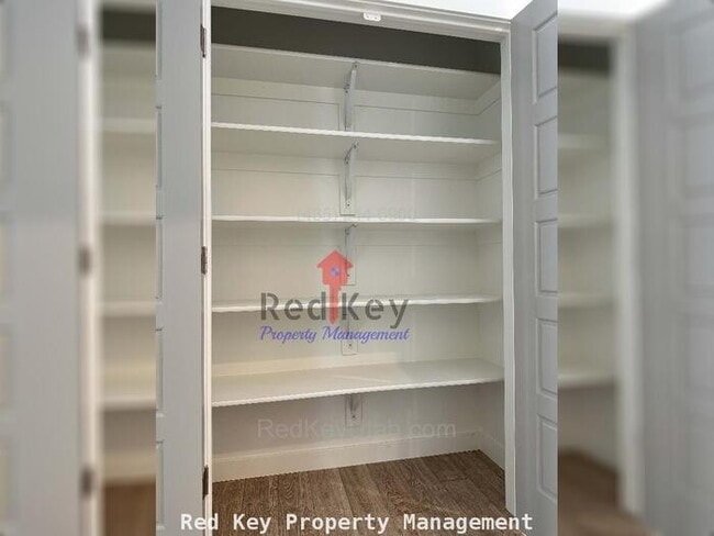 Building Photo - Osprey Dr. Single Family Home