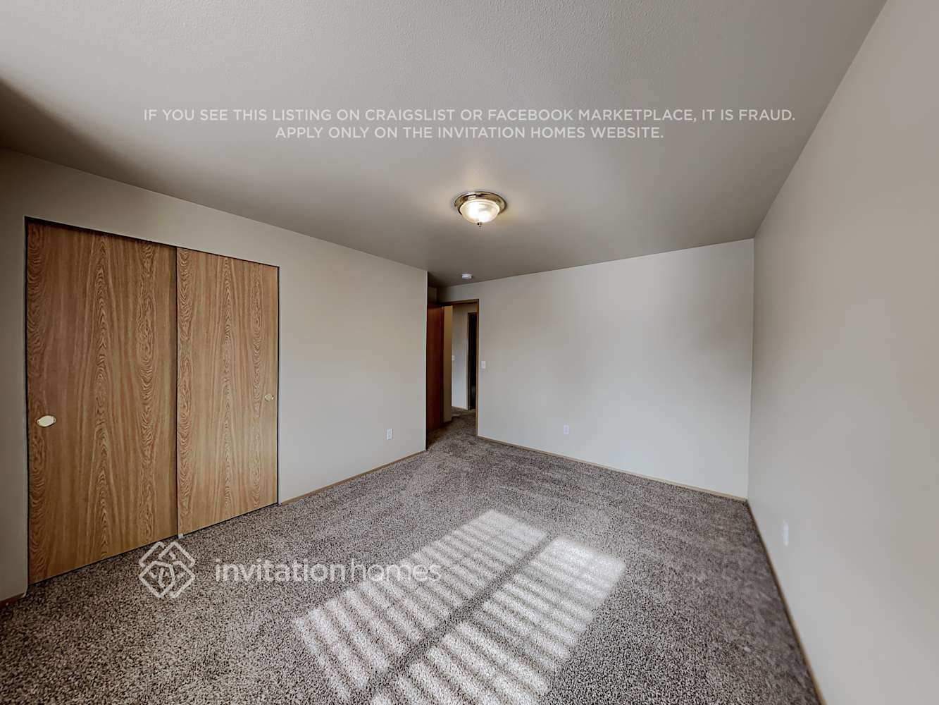 Building Photo - 14904 Woodland Ave E