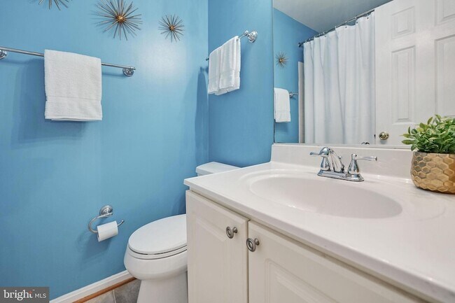 Building Photo - 4888 Ebb Tide Ct