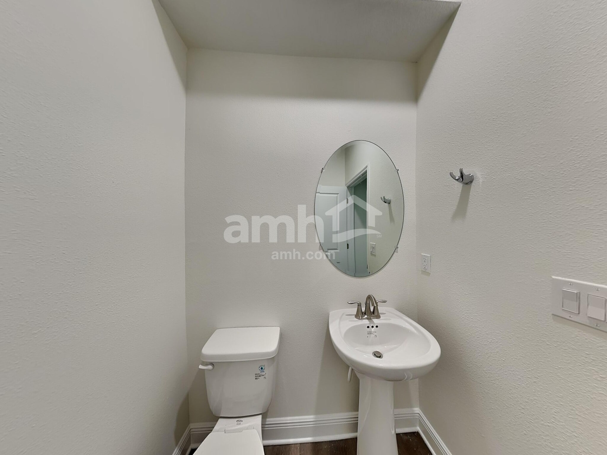 Building Photo - 27070 St Andrews Ave