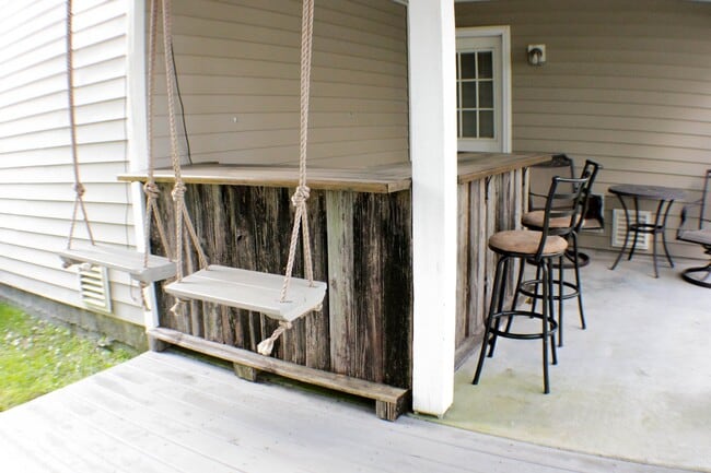 Building Photo - 7 Teakwood Dr