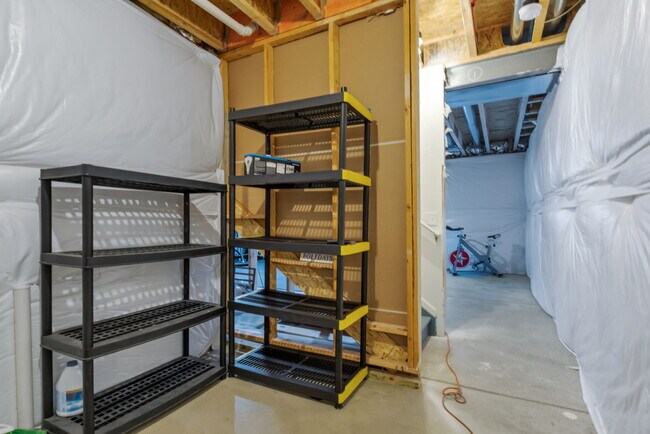 Building Photo - 10827 Ventura Ct