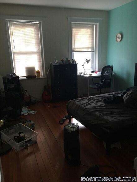 Building Photo - 1130 Commonwealth Ave