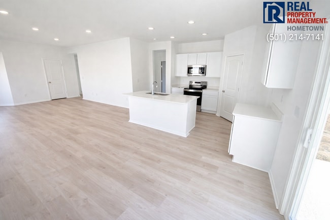 Building Photo - 7072 Potomac Trl