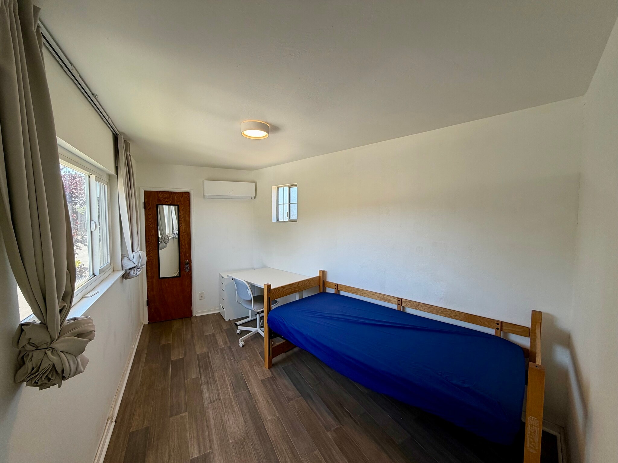 Bedroom 2 - 1352 Blake St