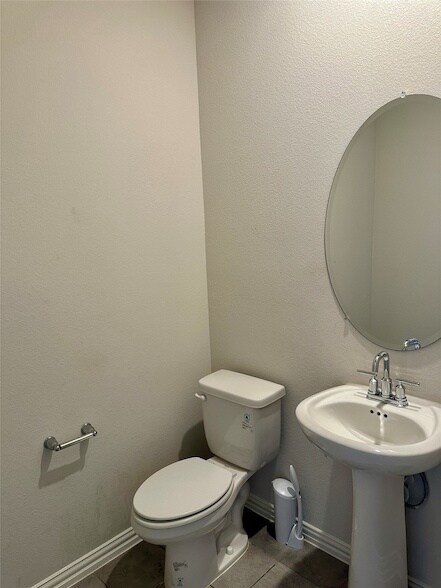 Building Photo - 1636 Briar Hunt Dr