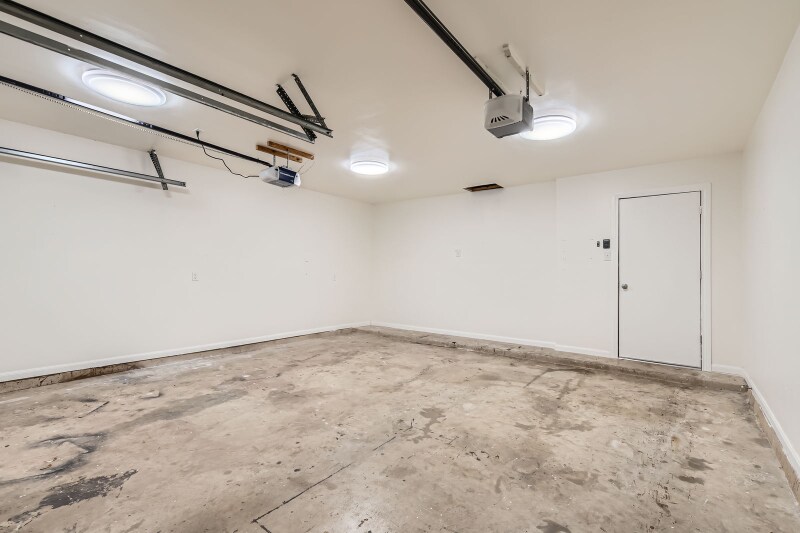 Building Photo - 7801 Wycombe Dr