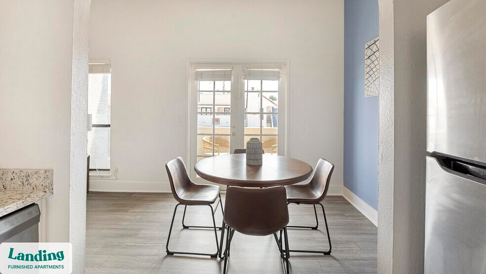 Building Photo - 5272 Tamarus St