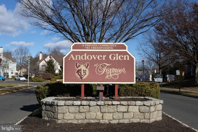 Building Photo - 297 Andover Pl