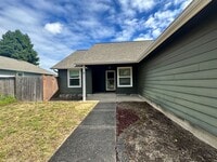 Building Photo - new carpet installed, 600sqft bonus room with large RV/Boat parking space