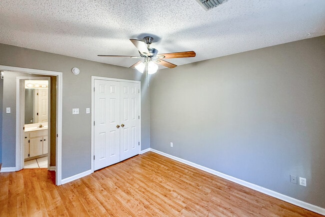 Building Photo - 24 Winchester Ct