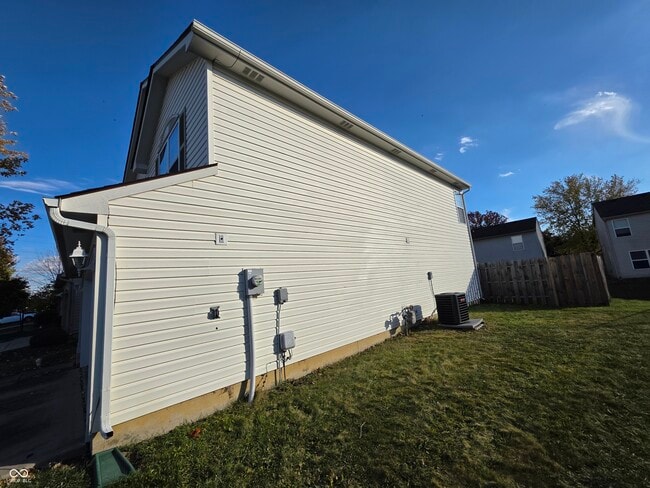 Building Photo - 11329 Smoothbark Dr