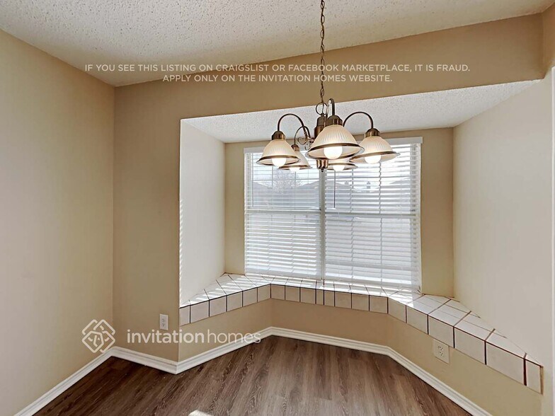 Building Photo - 10220 Cypress Hills Dr