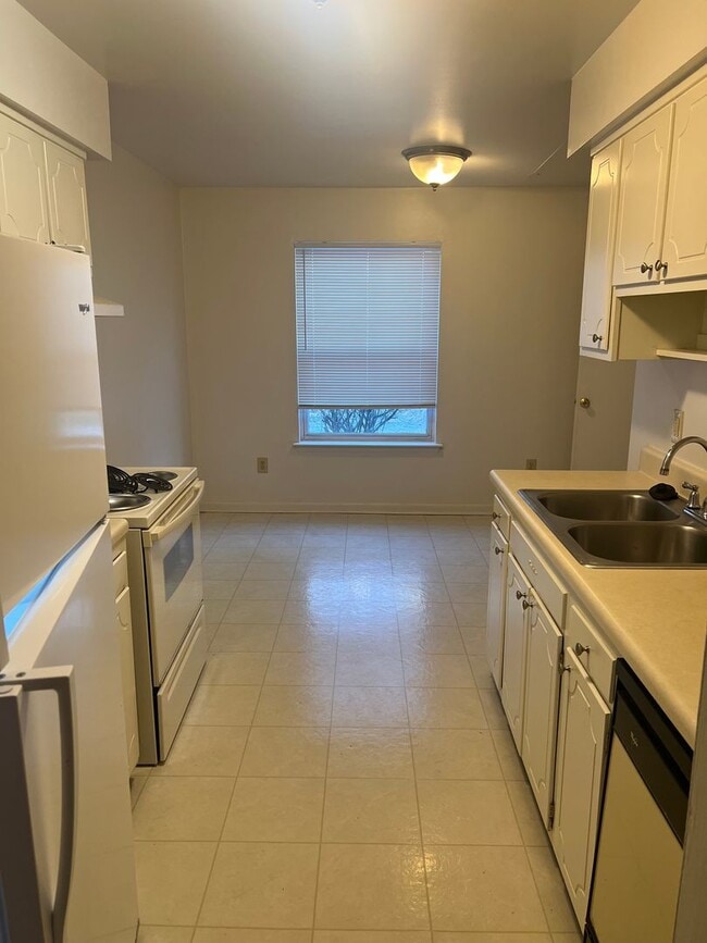 Building Photo - Winterhaven Apartments