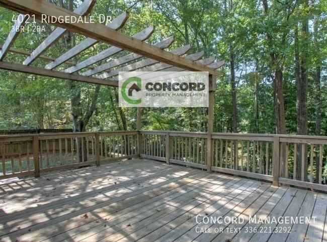 Building Photo - 4021 Ridgedale Dr