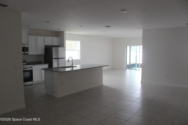 Building Photo - 251 Crosspoint St SE