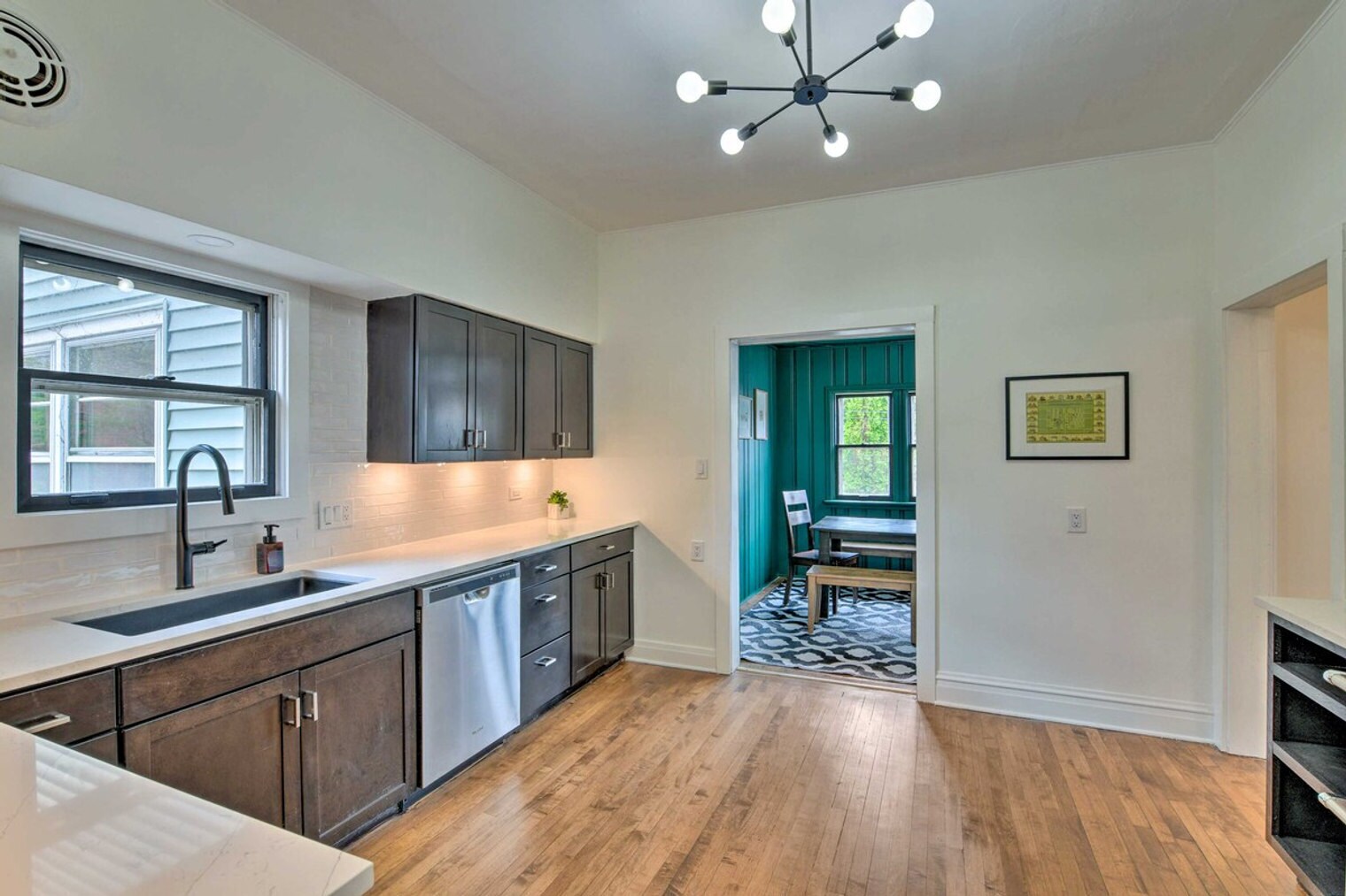 Building Photo - 1129 Augusta St