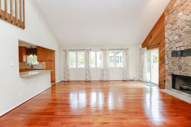 Building Photo - Luxurious home rental in Broad Bay Islands!