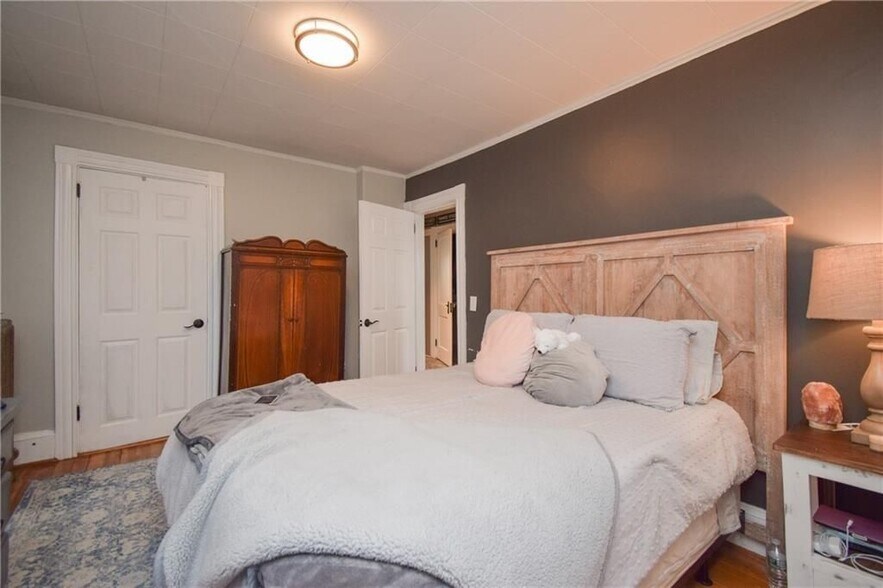 Building Photo - 16 Vaughan Ave