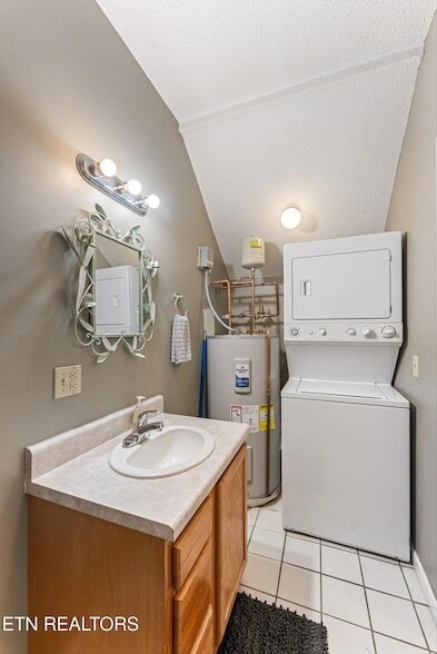 Building Photo - 1052 Twin Oaks Rd