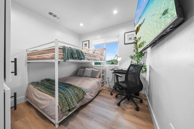 Building Photo - 1219 Denver Ln