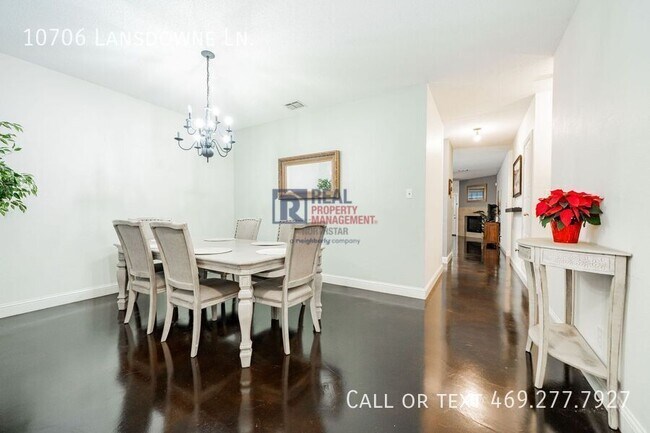 Building Photo - 10706 Lansdowne Ln