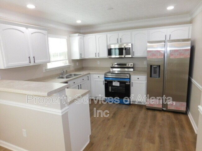 Building Photo - 1834 Stephens Pond View