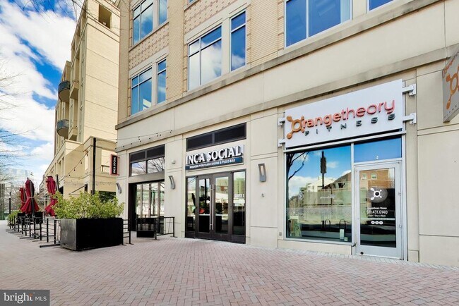 Building Photo - 1720 N Quinn St