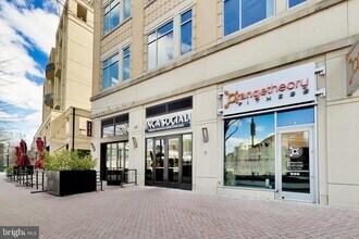 Building Photo - 1724 N Quinn St