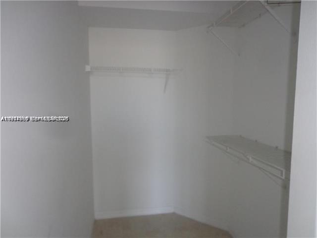 Building Photo - 720 SW 111th Ave