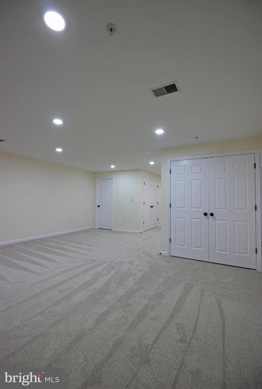 Building Photo - 3655 Islington St