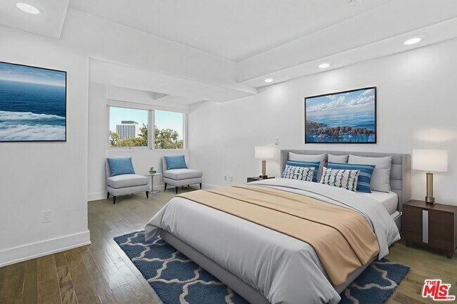 Building Photo - 13600 Marina Pointe Dr