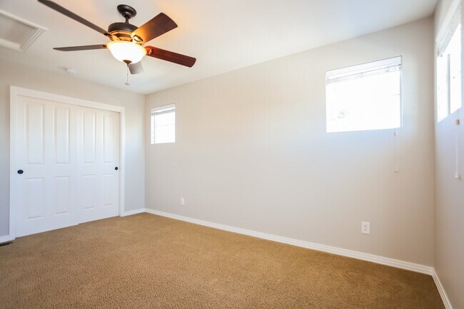 Building Photo - 7149 S Little River Ct