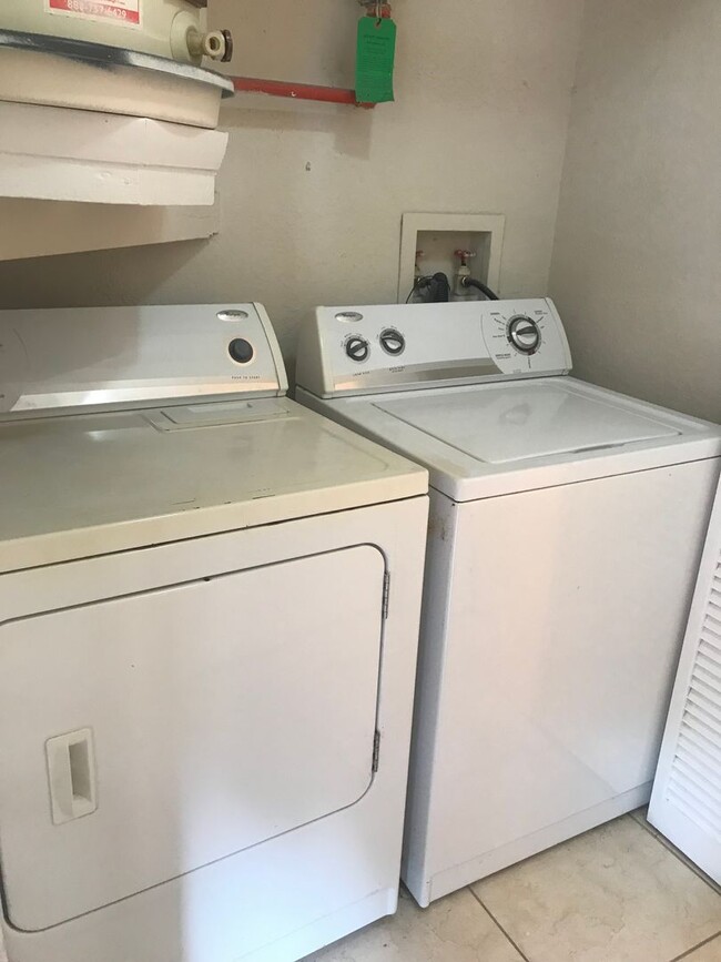 Building Photo - 7709SBD(50)