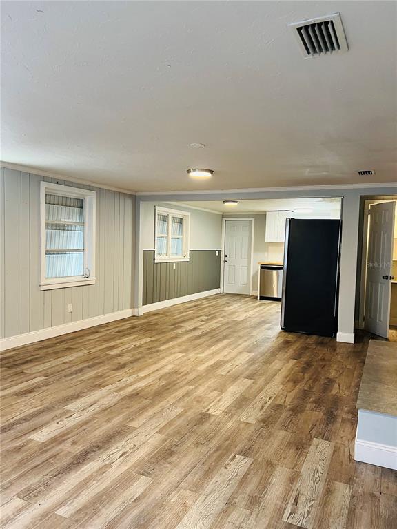 Building Photo - 501 25th Ave W