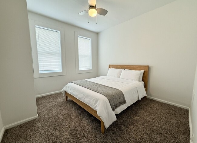 Building Photo - Spacious 3BR Home in Point Breeze Near Parks & Broad Street