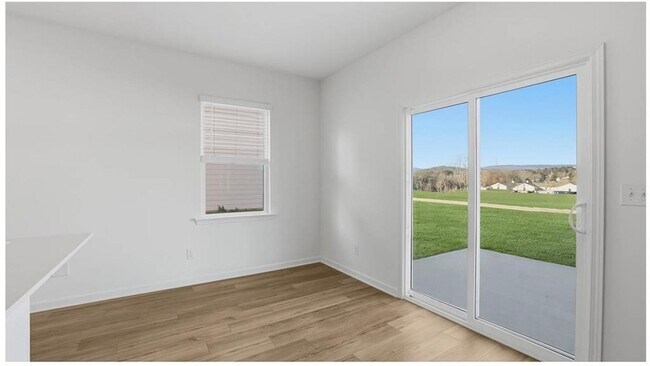 Building Photo - 129 Saddlebred Wy