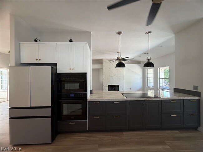 Building Photo - 5004 Elm Grove Dr