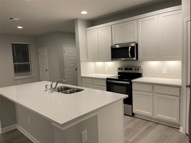 Building Photo - 316 McLintock Rd