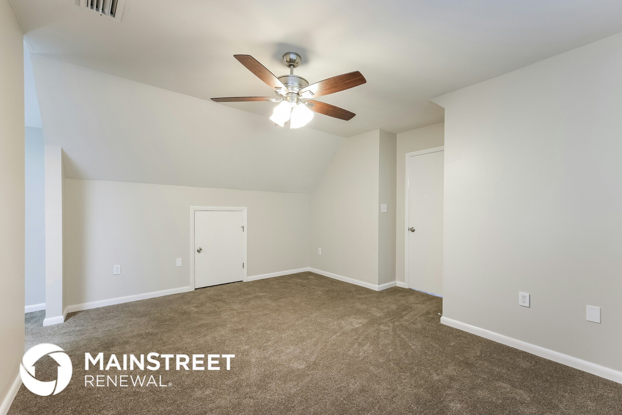 Building Photo - 17144 Phlox Dr
