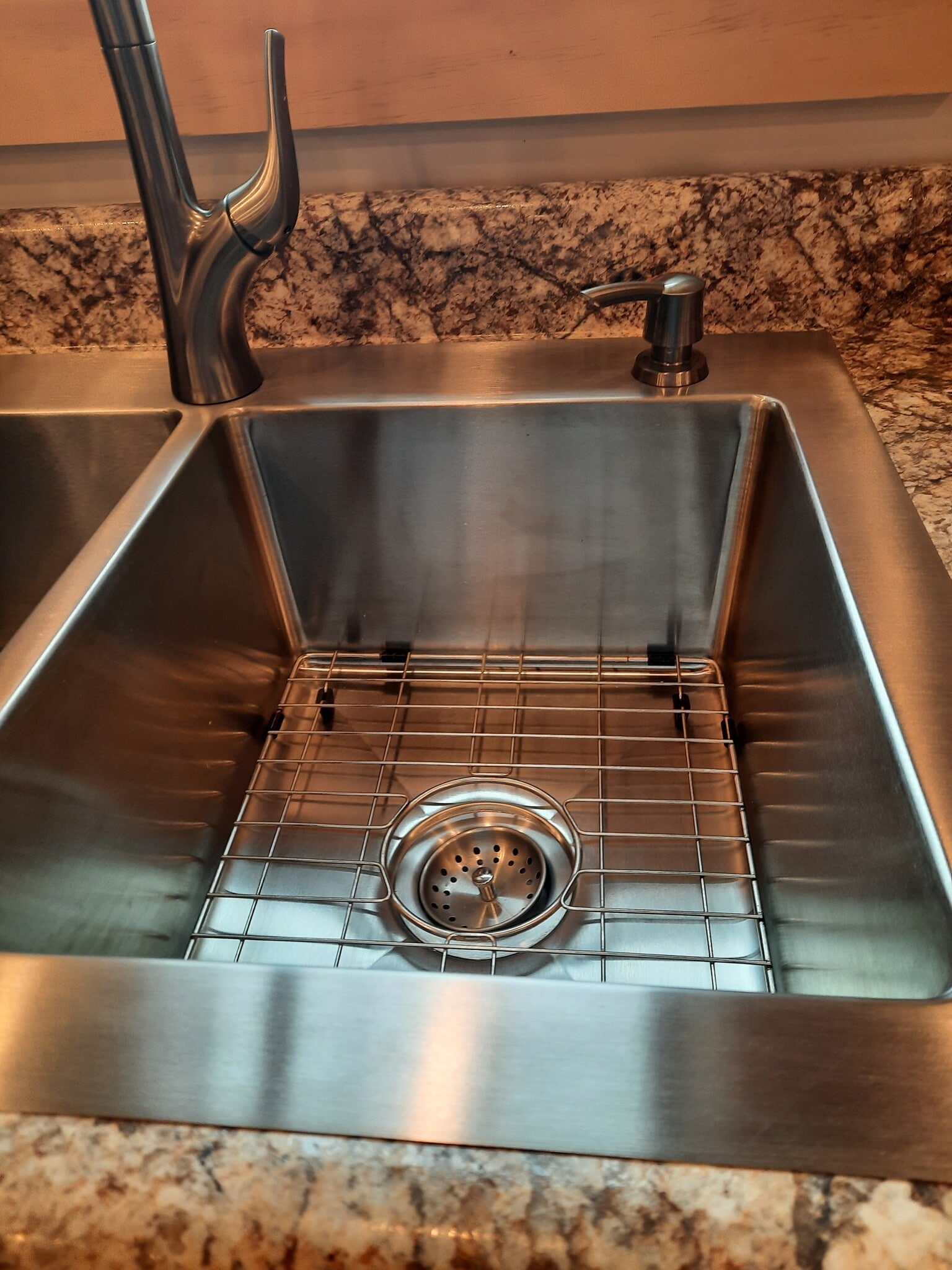 large deep double sink - 247 Main St