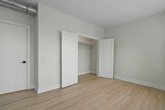 Building Photo - 432 S Maple Ave