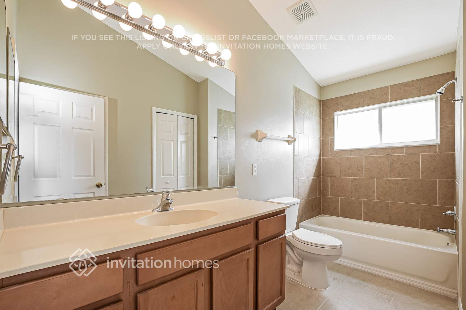 Building Photo - 2126 Darlin Cir