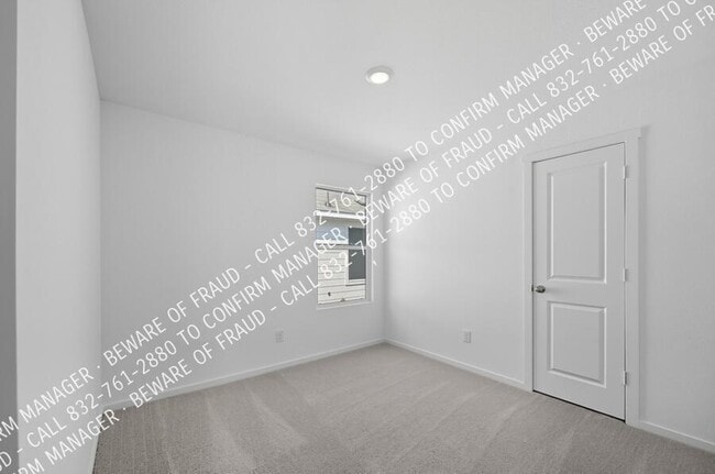 Building Photo - 416 Finch Cir