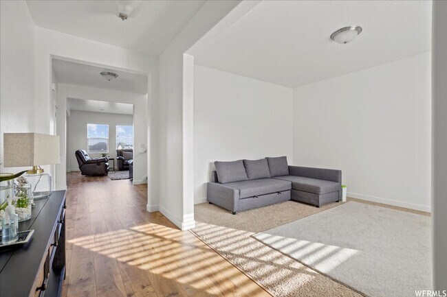 Building Photo - Gorgeous Home with unobstructed views in Herriman