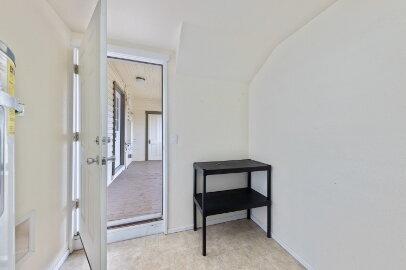 Building Photo - Charming & Updated Home with Garage